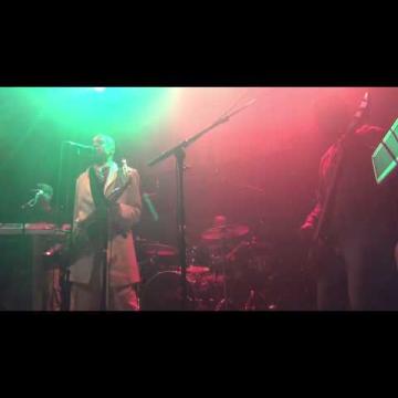 Preview image for the video "2012-10-21 Fishbone @ L'Usine à Chapeaux - Rambouillet - France (video-2812)".