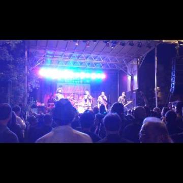 Preview image for the video "2014-11-01 Fishbone @ Circuit of the America's Fan Fest - Austin - TX United States (video-2713)".