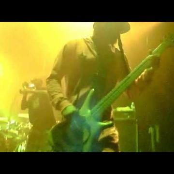 Preview image for the video "2012-10-20 Fishbone @ Les Abattoirs - Bourgoin Jallieu - France (video-2476)".