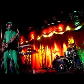 Preview image for the video "2011-11-13 Fishbone @ Brooklyn Bowl - Brooklyn - NY United States (video-2325)".