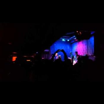 Preview image for the video "2015-02-27 Fishbone @ Saint Rocke - Hermosa Beach - CA United States (video-2771)".