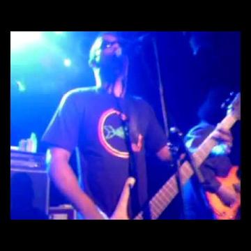 Preview image for the video "2006-10-29 Fishbone @ Le Forum - Vauréal - France (video-2775)".