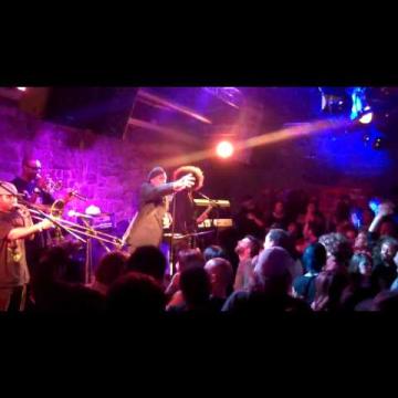 Preview image for the video "2011-04-12 Fishbone @ Hume Hotel - Nelson - BC Canada (video-2240)".