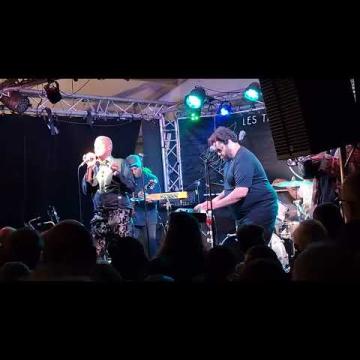 Preview image for the video "2025-05-06 Fishbone @ Triplettes Social Club - Ambérieu-en-Bugey - France (video-21922)".