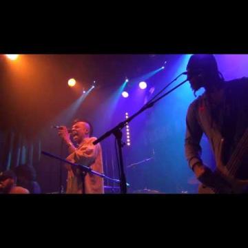 Preview image for the video "2012-10-21 Fishbone @ L'Usine à Chapeaux - Rambouillet - France (video-2821)".