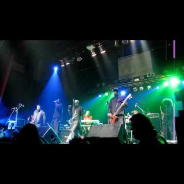 Preview image for the video "2010-07-20 Fishbone @ El Teatro Colegiales - Buenos Aires - Argentina (video-2151)".