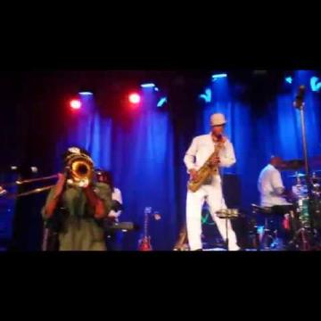 Preview image for the video "2017-03-16 Fishbone @ House of Independents - Asbury Park - NJ United States (video-2976)".