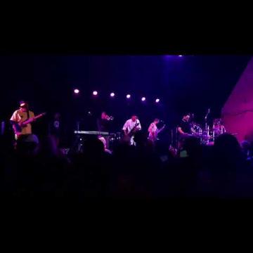 Preview image for the video "2026-05-07 Fishbone @ The Nile Theater - Mesa - AZ United States (video-22391)".
