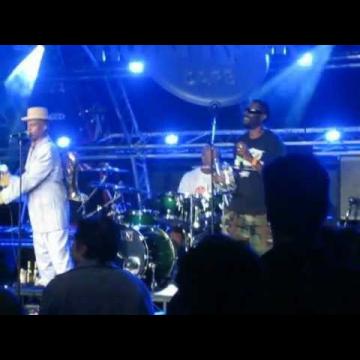 Preview image for the video "2012-09-29 Fishbone @ Hard Rock Cafe - Las Vegas - NV United States (video-2510)".