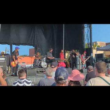 Preview image for the video "2023-08-27 Fishbone @ The Nursery - Chicago - IL United States (video-20634)".