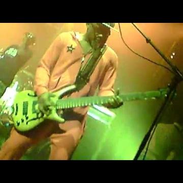 Preview image for the video "2012-10-20 Fishbone @ Les Abattoirs - Bourgoin Jallieu - France (video-2478)".