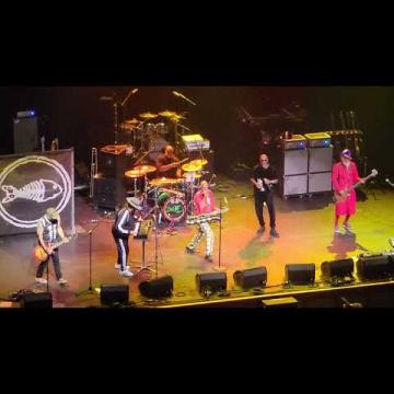 Preview image for the video "2023-11-25 Fishbone @ Fox Theater - Oakland - CA United States (video-21354)".