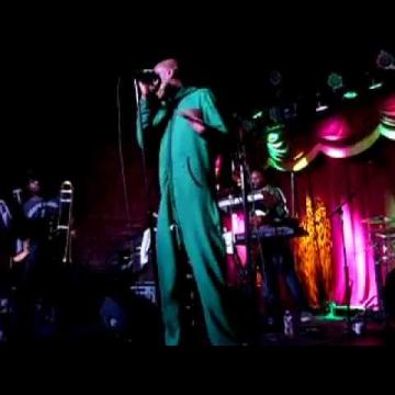 Preview image for the video "2011-11-13 Fishbone @ Brooklyn Bowl - Brooklyn - NY United States (video-2324)".