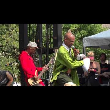 Preview image for the video "2012-09-16 Fishbone @ Riot Fest &amp; Carnival - Chicago - IL United States (video-2515)".