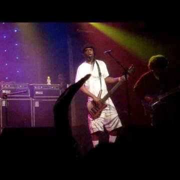 Preview image for the video "2010-07-25 Fishbone @ Carioca Club - Sao Paulo - Brazil (video-2143)".