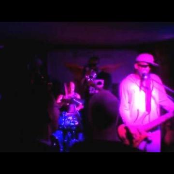 Preview image for the video "2012-11-06 Fishbone @ Trillians - Newcastle - United Kingdom (video-2508)".