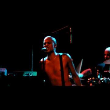 Preview image for the video "2009-06-09 Fishbone @ Trabendo - Paris - France (video-2031)".