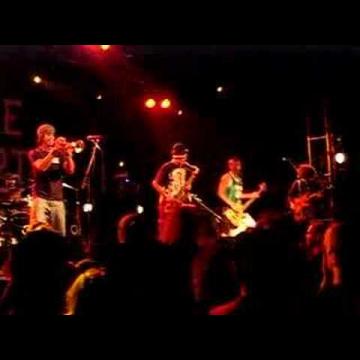 Preview image for the video "2008-04-26 Fishbone @ Elysée Montmartre - Paris - France (video-1941)".