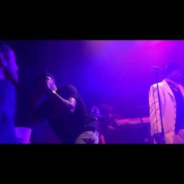 Preview image for the video "2012-10-21 Fishbone @ L'Usine à Chapeaux - Rambouillet - France (video-2810)".