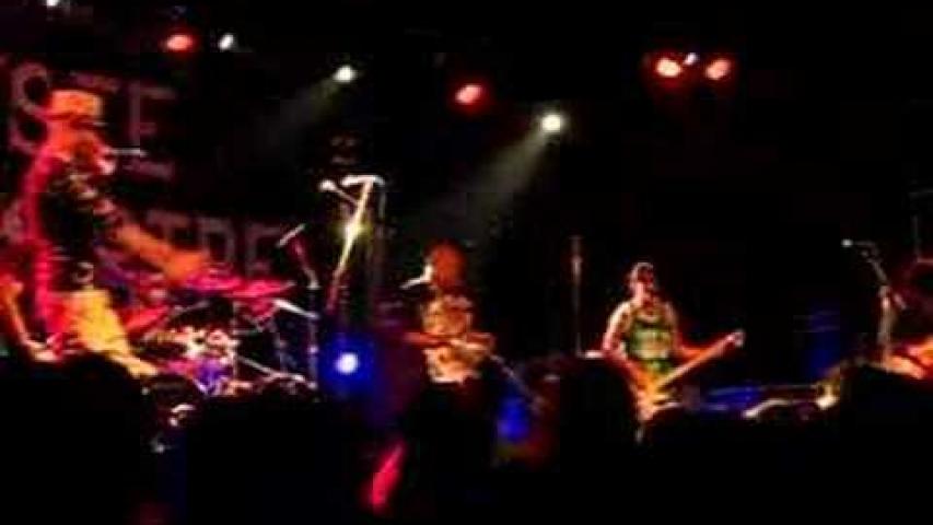 Preview image for the video "2008-04-26 Fishbone @ Elysée Montmartre - Paris - France (video-1939)".