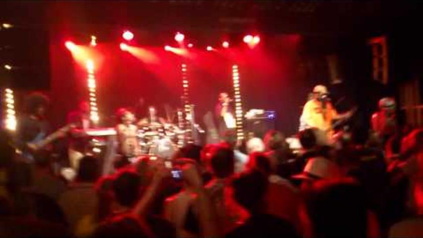 Preview image for the video "2011-05-21 Fishbone @ Le Forum - Vauréal - France (video-2499)".