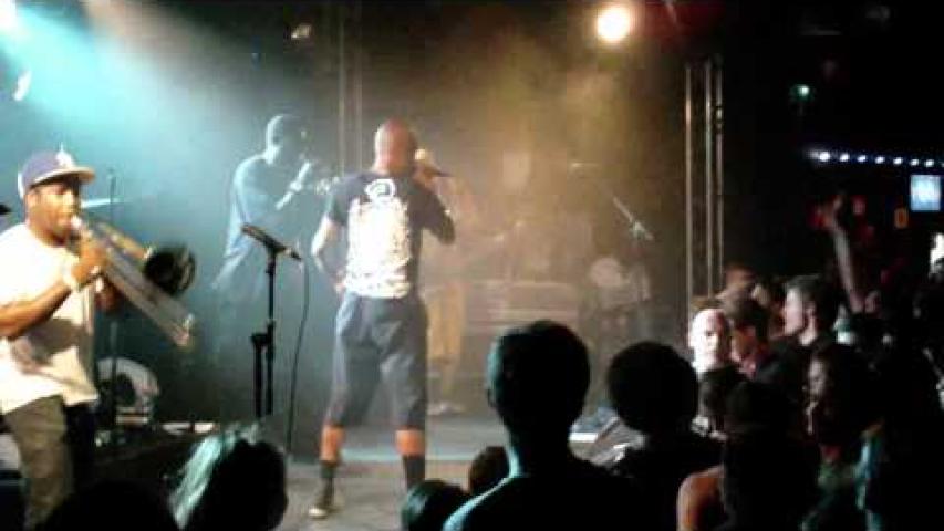 Preview image for the video "2011-05-19 Fishbone @ Le Hangar - Ivry - France (video-2441)". Preview image for the video "2011-05-19 Fishbone @ Le Hangar - Ivry - France (video-2441)".