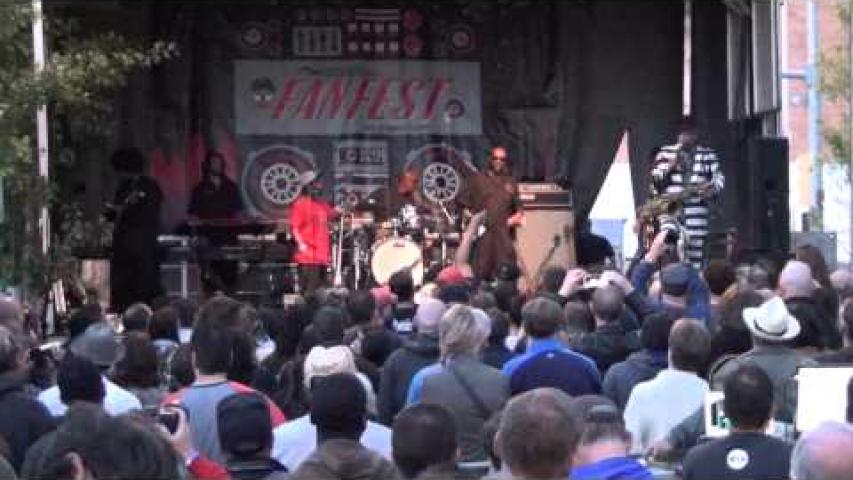 Preview image for the video "2014-11-01 Fishbone @ Circuit of the America's Fan Fest - Austin - TX United States (video-2711)".