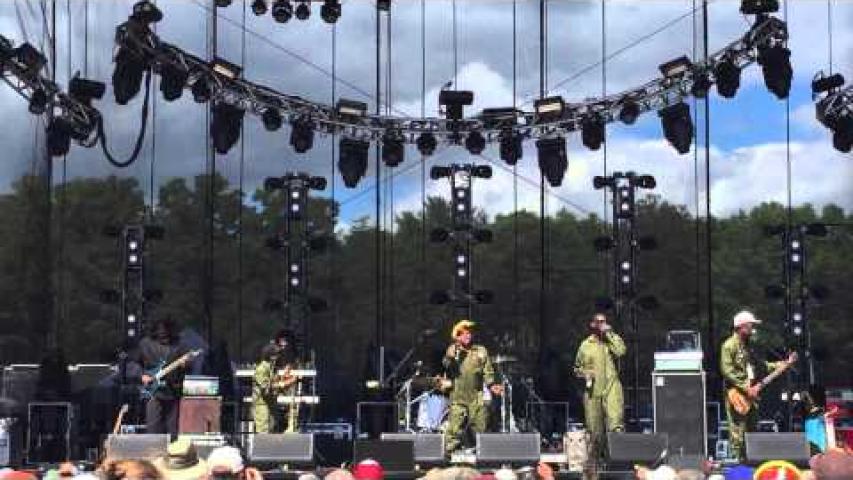 Preview image for the video "2015-09-13 Fishbone @ Lockn' Music Festival - Arrington - VA United States (video-2861)".