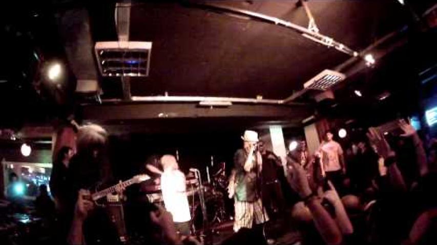 Preview image for the video "2014-08-19 Fishbone @ Club Subterráneo - Santiago - Chile (video-2667)".
