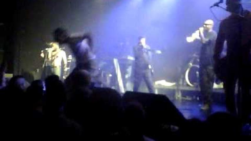 Preview image for the video "2012-10-20 Fishbone @ Les Abattoirs - Bourgoin Jallieu - France (video-2479)".