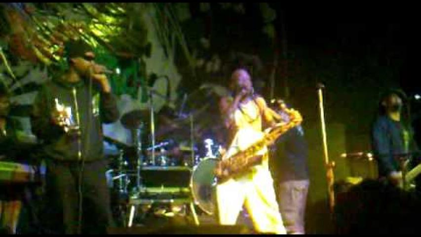 Preview image for the video "2010-07-22 Fishbone @ Club Eazy - Sao Paulo - Brazil (video-2136)".