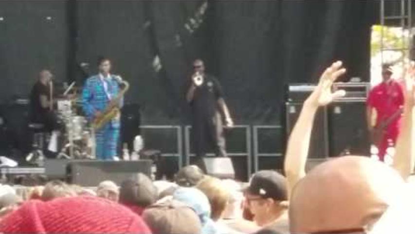 Preview image for the video "2017-09-16 Fishbone @ Riot Fest &amp; Carnival - Chicago - IL United States (video-3037)".