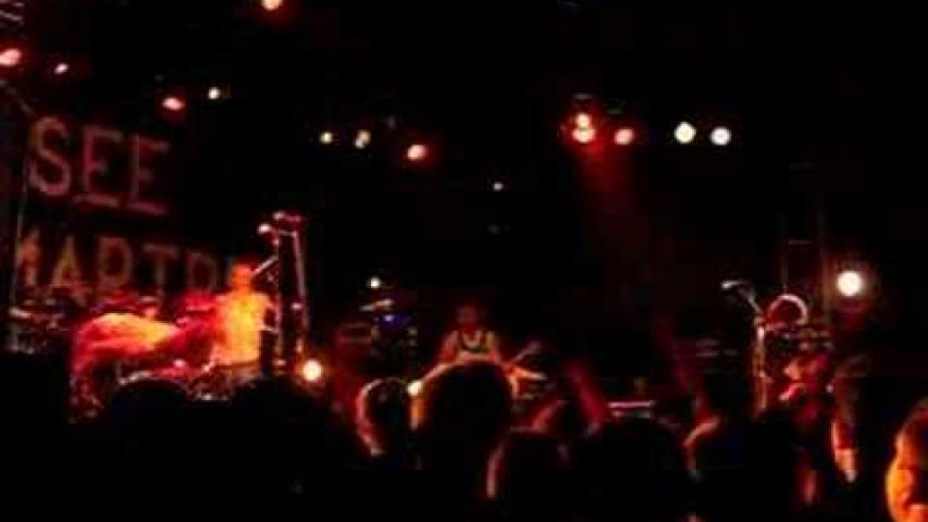 Preview image for the video "2008-04-26 Fishbone @ Elysée Montmartre - Paris - France (video-1936)".