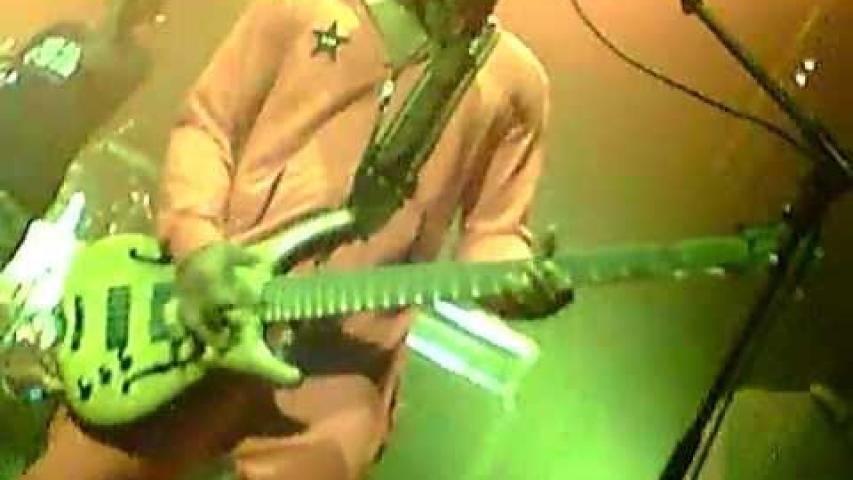 Preview image for the video "2012-10-20 Fishbone @ Les Abattoirs - Bourgoin Jallieu - France (video-2478)".