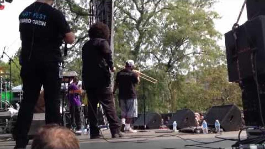 Preview image for the video "2012-09-16 Fishbone @ Riot Fest &amp; Carnival - Chicago - IL United States (video-2522)".