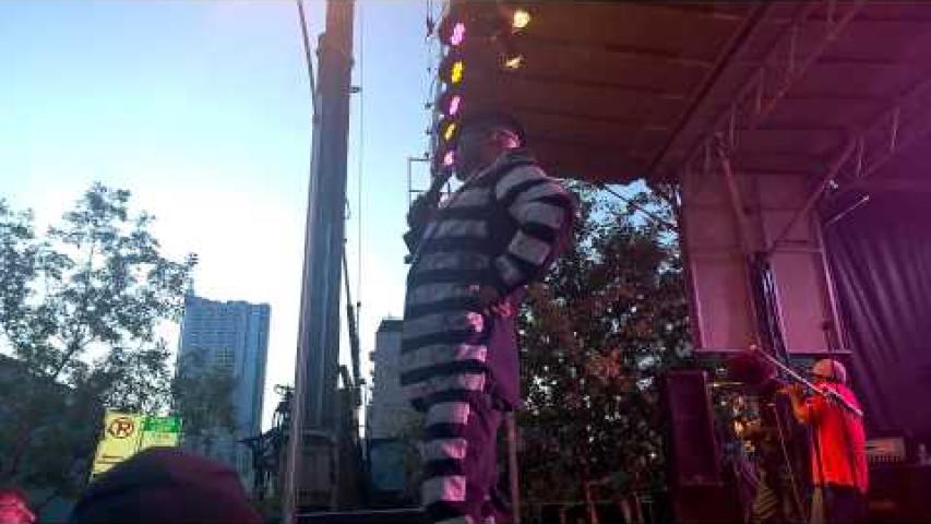 Preview image for the video "2014-11-01 Fishbone @ Circuit of the America's Fan Fest - Austin - TX United States (video-2718)".