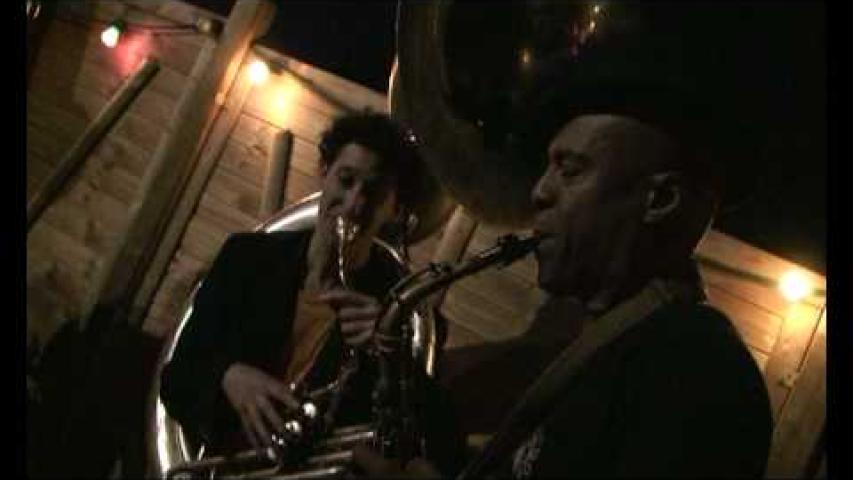 Preview image for the video "2009-06-11 Fishbone @ La Niche - Montsaugeon - France (video-2048)".