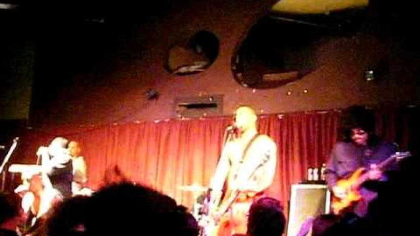 Preview image for the video "2007-04-17 Fishbone @ Plaza Club - Vancouver - BC Canada (video-1846)".