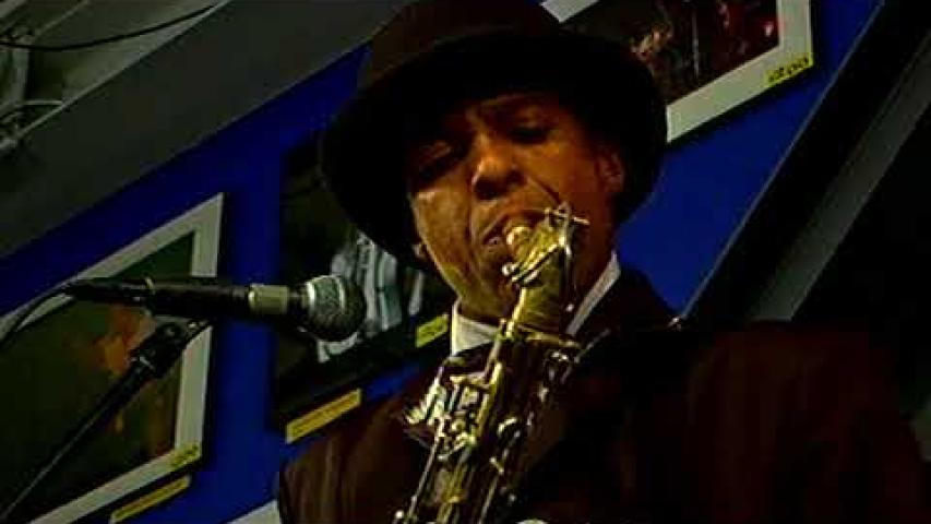 Preview image for the video "2011-10-18 Fishbone @ Amoeba Store - Los Angeles - CA United States (video-20858)".
